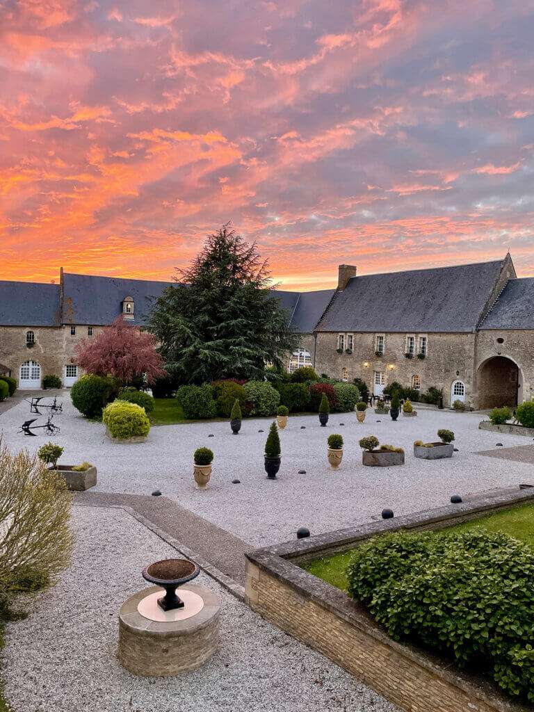 Exterior courtyard Ferme de la Rançonnière