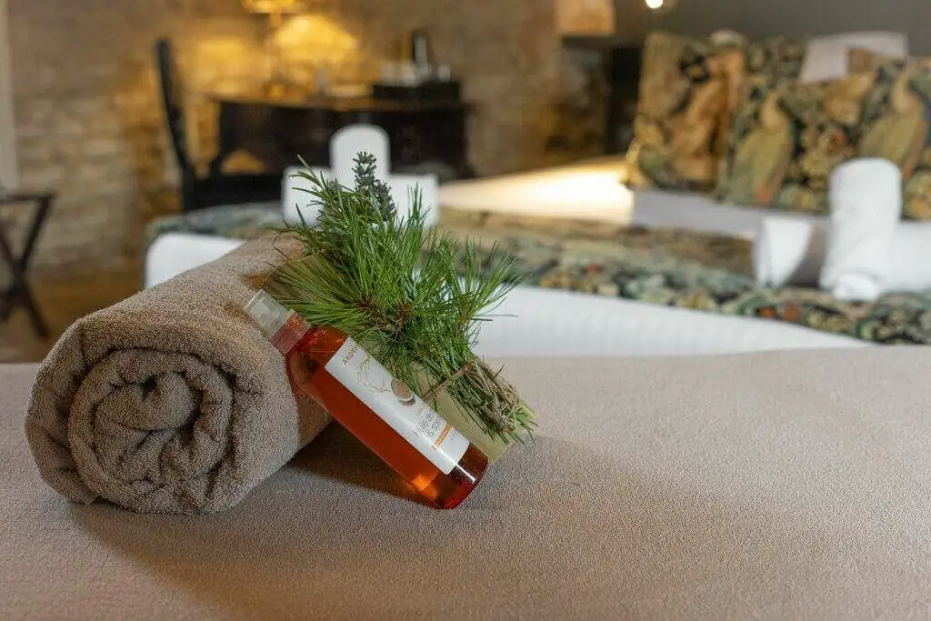 Massage en chambre a l'hotel Ferme de la Ranconniere en Normandie
